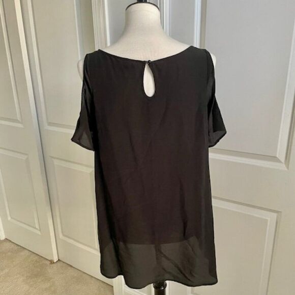 S.Y.L.K. SYLK Black Shoulderless Silk Top Size Medium - Picture 3 of 5